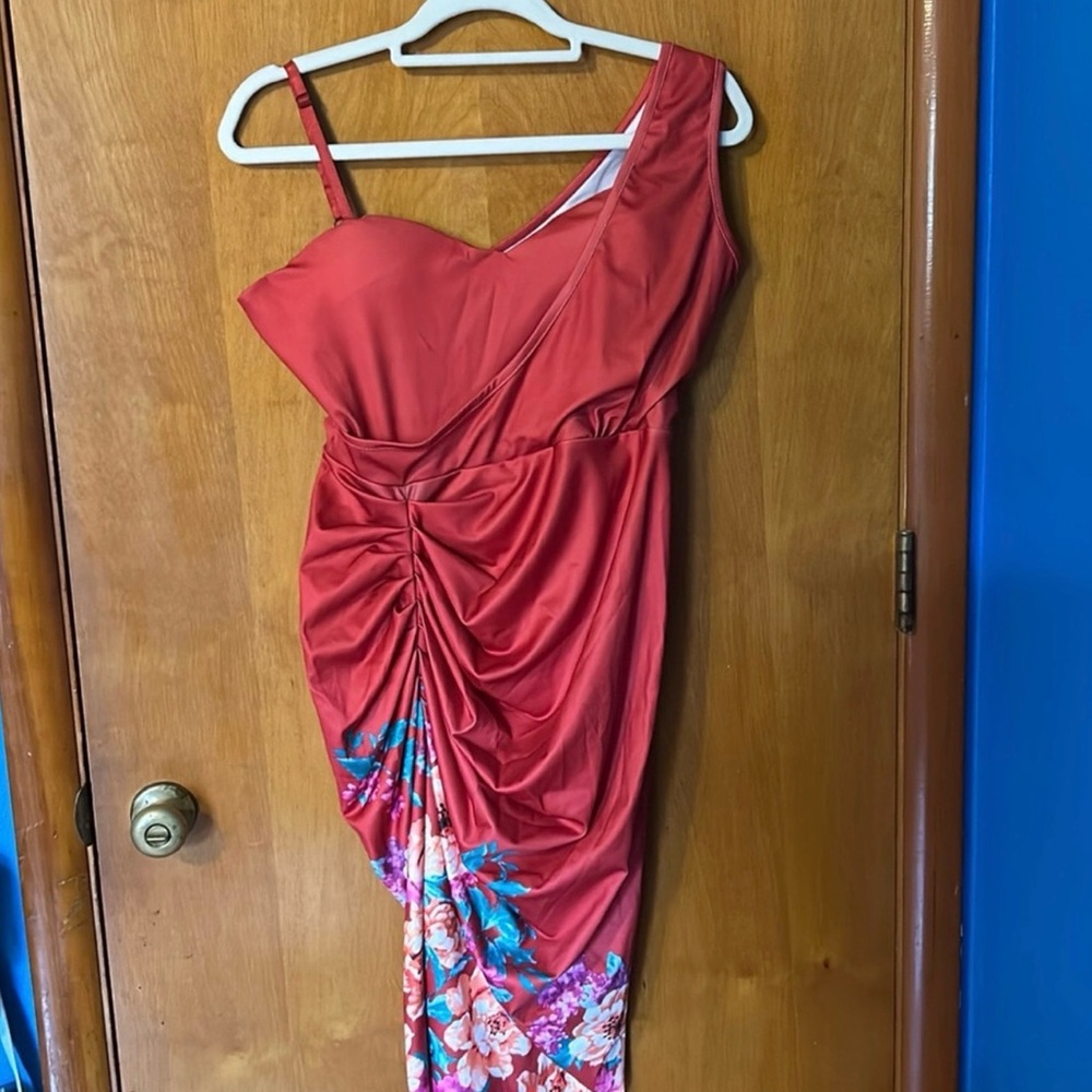 Elegant Red Floral Women's cocktail dress - Picture 1 of 5